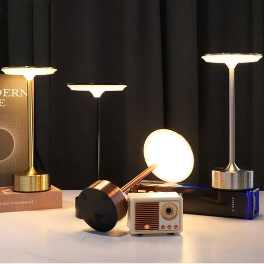 Lámpara de mesa LED - carga USB